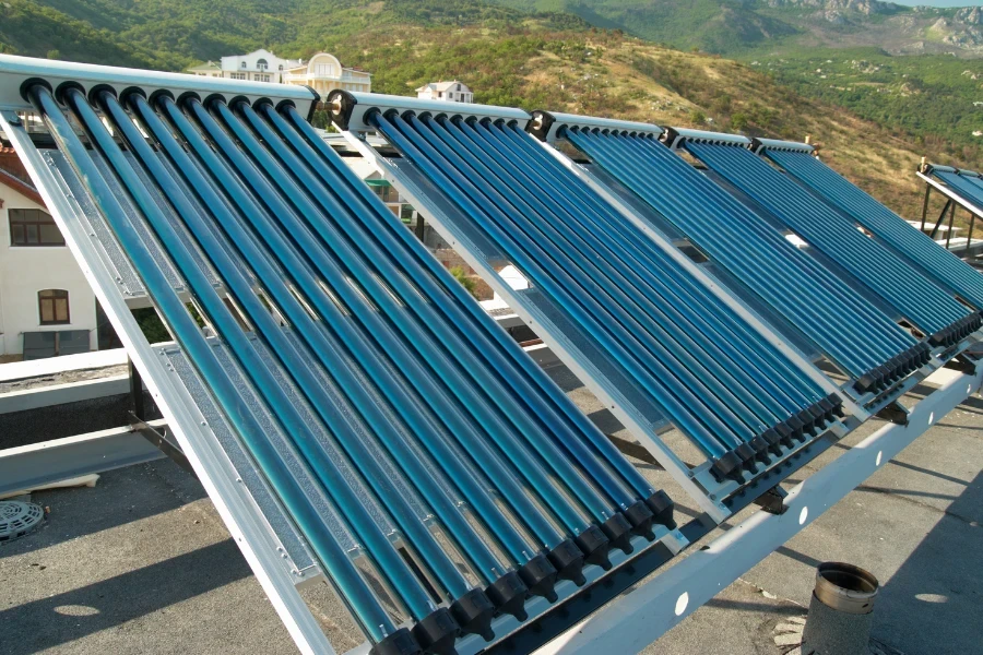 Güneş Enerjisiyle Sürdürülebilir Bir Dönüşüm ait görsel
